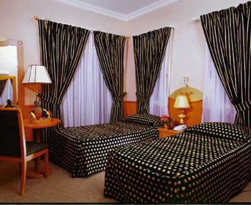 Zain International Hotel Dubai Buitenkant foto